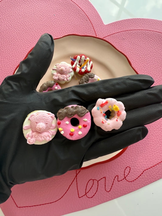 Valentine's Artisan Mini Donuts, Dog/Adult Cat Treats, No sugary icing or frosting, Assorted 7ct/bag