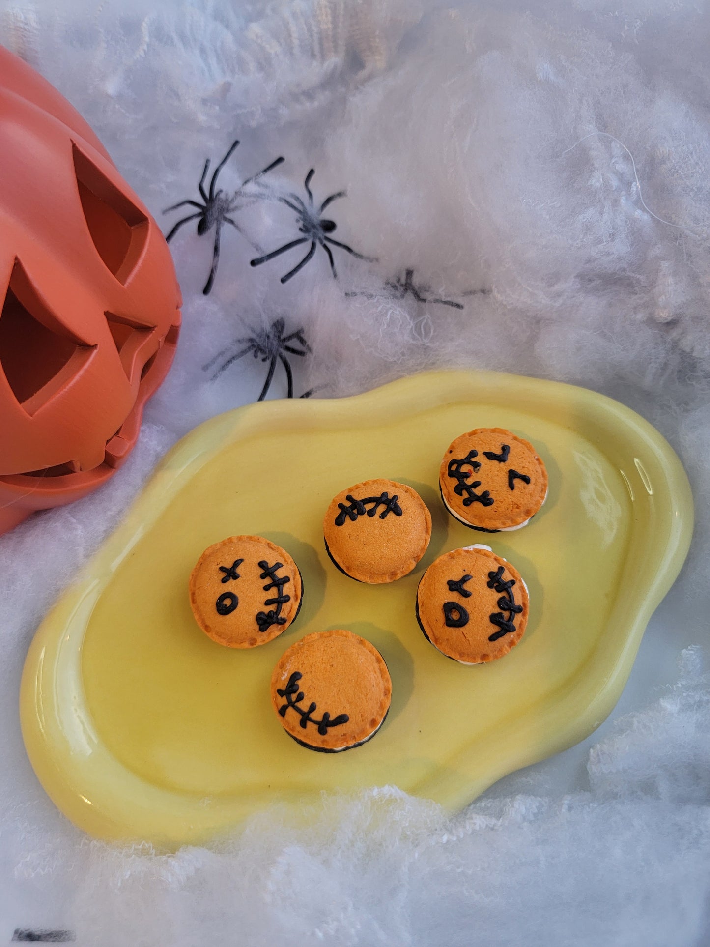 Spooky Duck Macarons (Dog/Cat treats), Halloween Special| Meat Based | Crunchy |7ct| Assorted Designs
