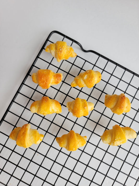 Mini Croissants| Meat Based | Crunchy | 8ct