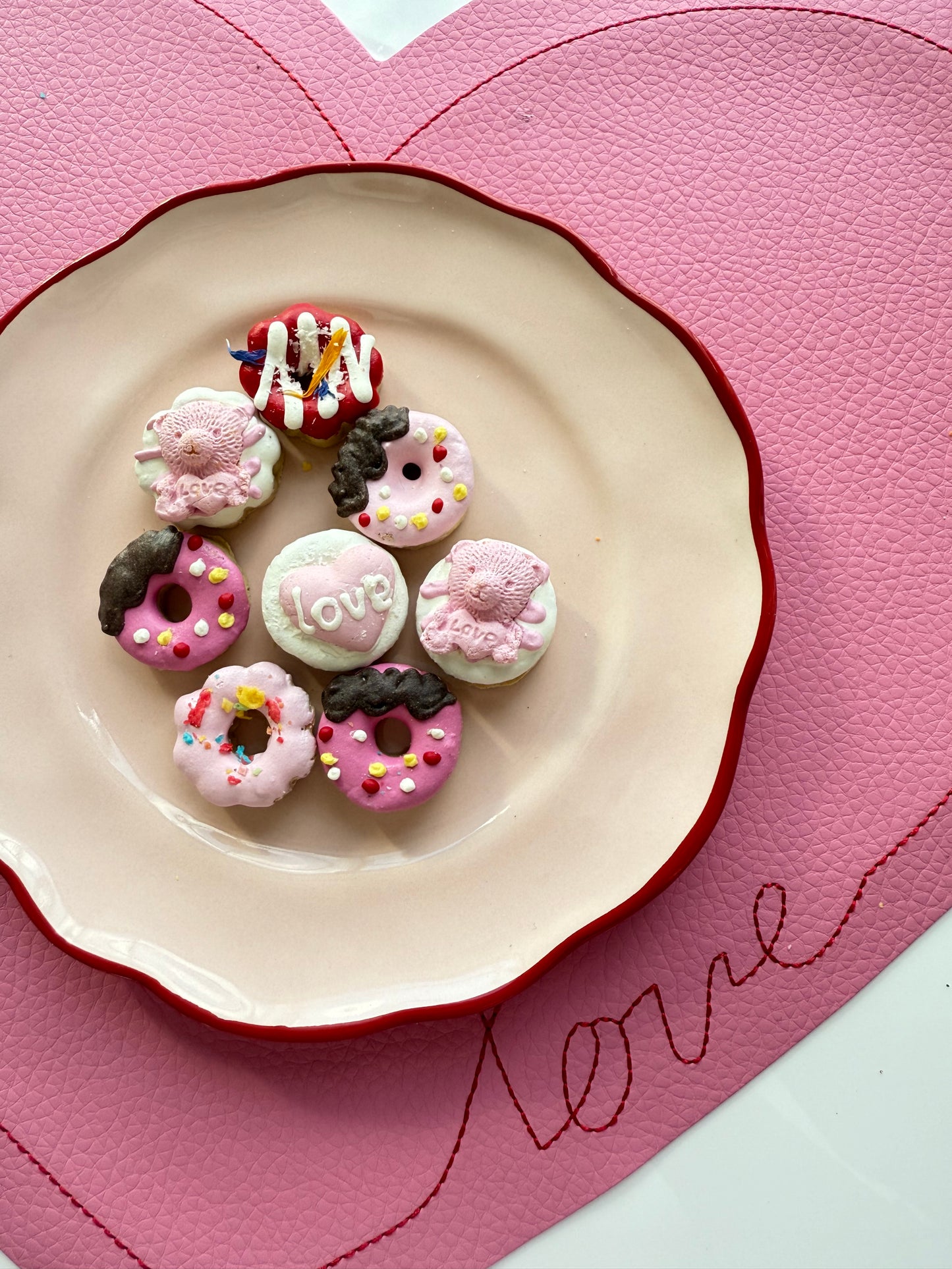 Valentine's Artisan Mini Donuts, Dog/Adult Cat Treats, No sugary icing or frosting, Assorted 7ct/bag