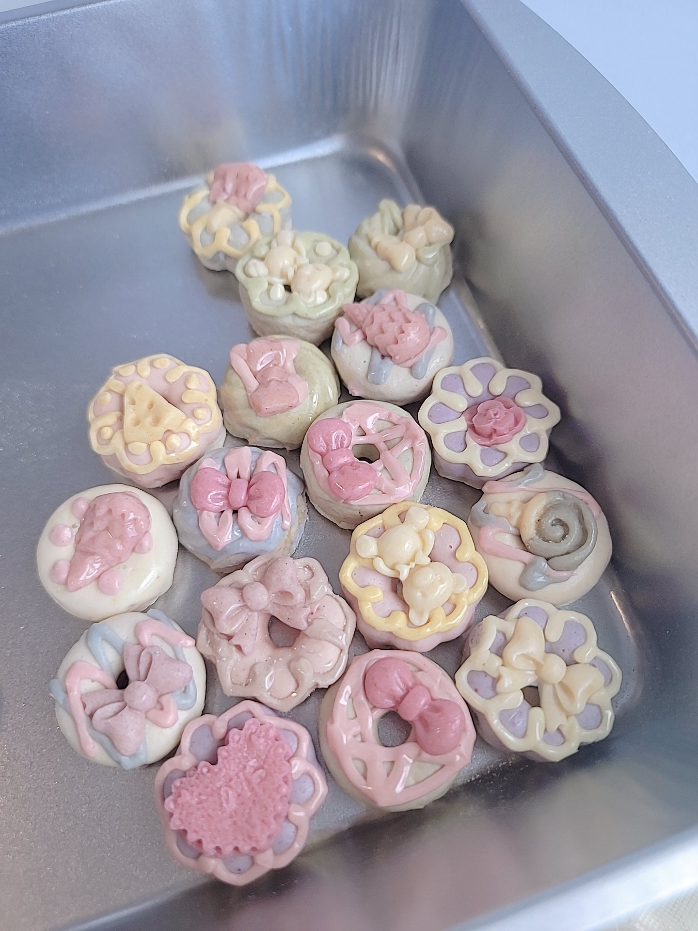Mini Artisan Donut Set | Sugar Free Icing & Meat Based |Crunchy | 7ct | Assorted Designs