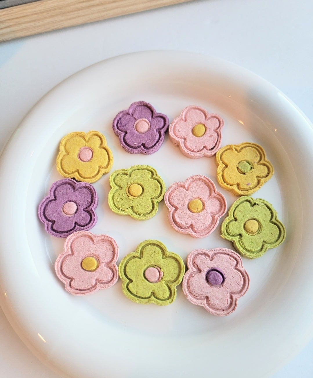 Doodle Daisy Flowers| Enrichment & Toppers | Meat Based |Softie | 10ct | Assorted Designs