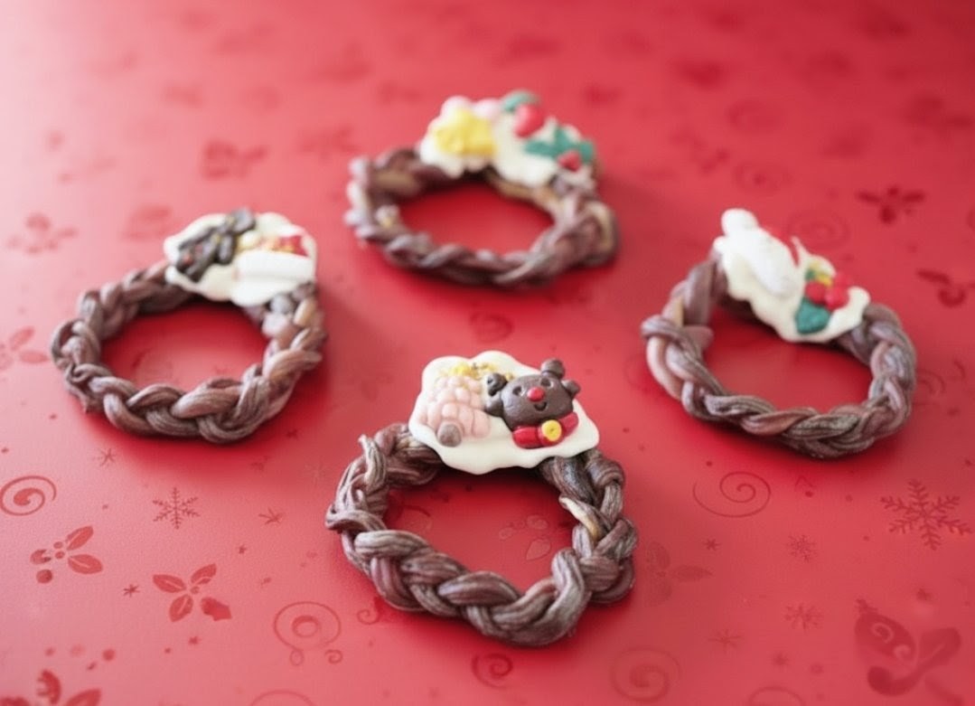 Artisan Christmas Wreath Chews | Pork Bully Wreath | Meat Based | Chomper (Dog Only) | 1ct