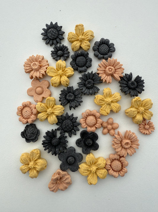Spooky Garden Mix | Met Based | Softie | 35ct | Assorted Designs