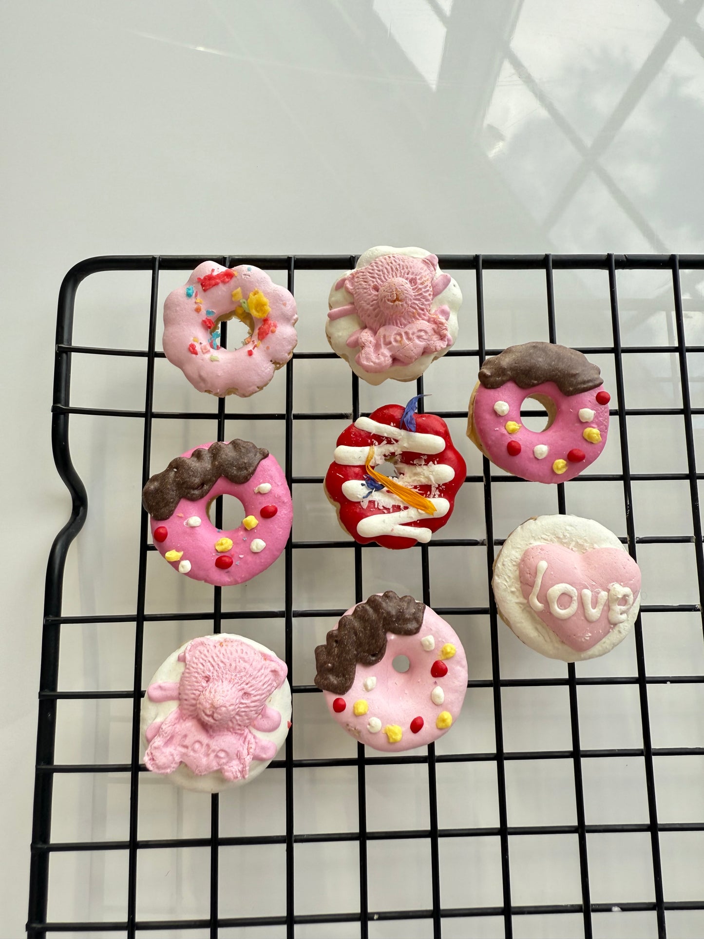 Valentine's Artisan Mini Donuts, Dog/Adult Cat Treats, No sugary icing or frosting, Assorted 7ct/bag