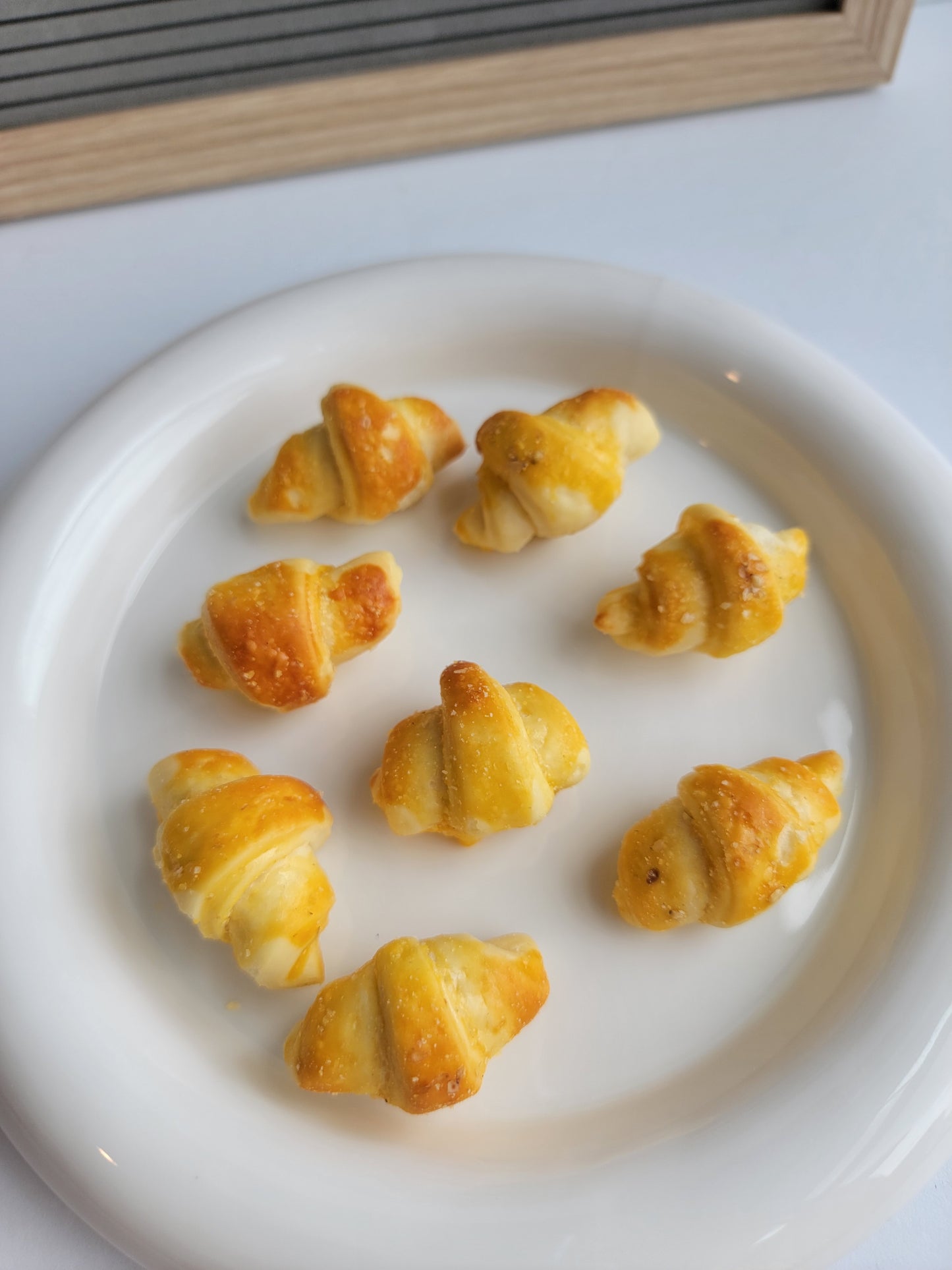 Pet Croissant, Bite-Sized, 100% meat based, homemade dog/cat treats