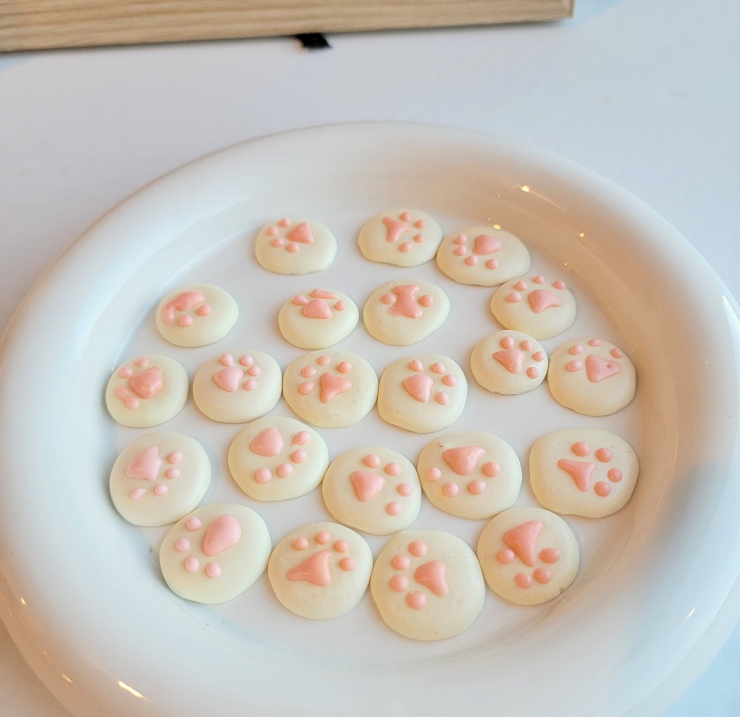Black Pink Toe Beans| Enrichment & Toppers | Goat Milk Based | Crunchy | 1.8oz/50g