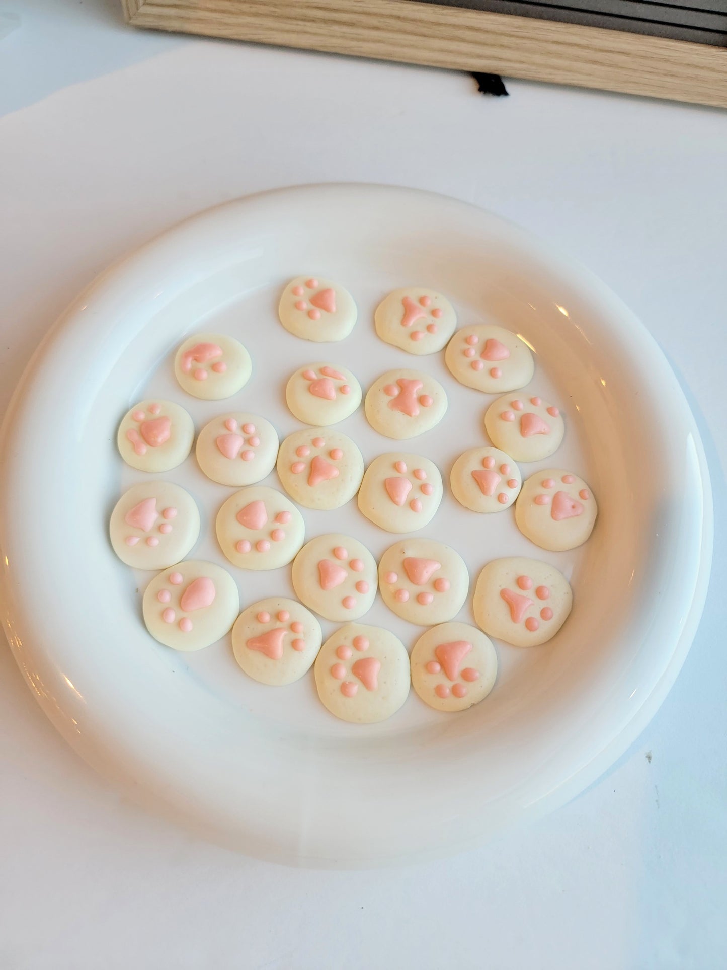 Black Pink Toe Beans| Enrichment & Toppers | Goat Milk Based | Crunchy | 1.8oz/50g