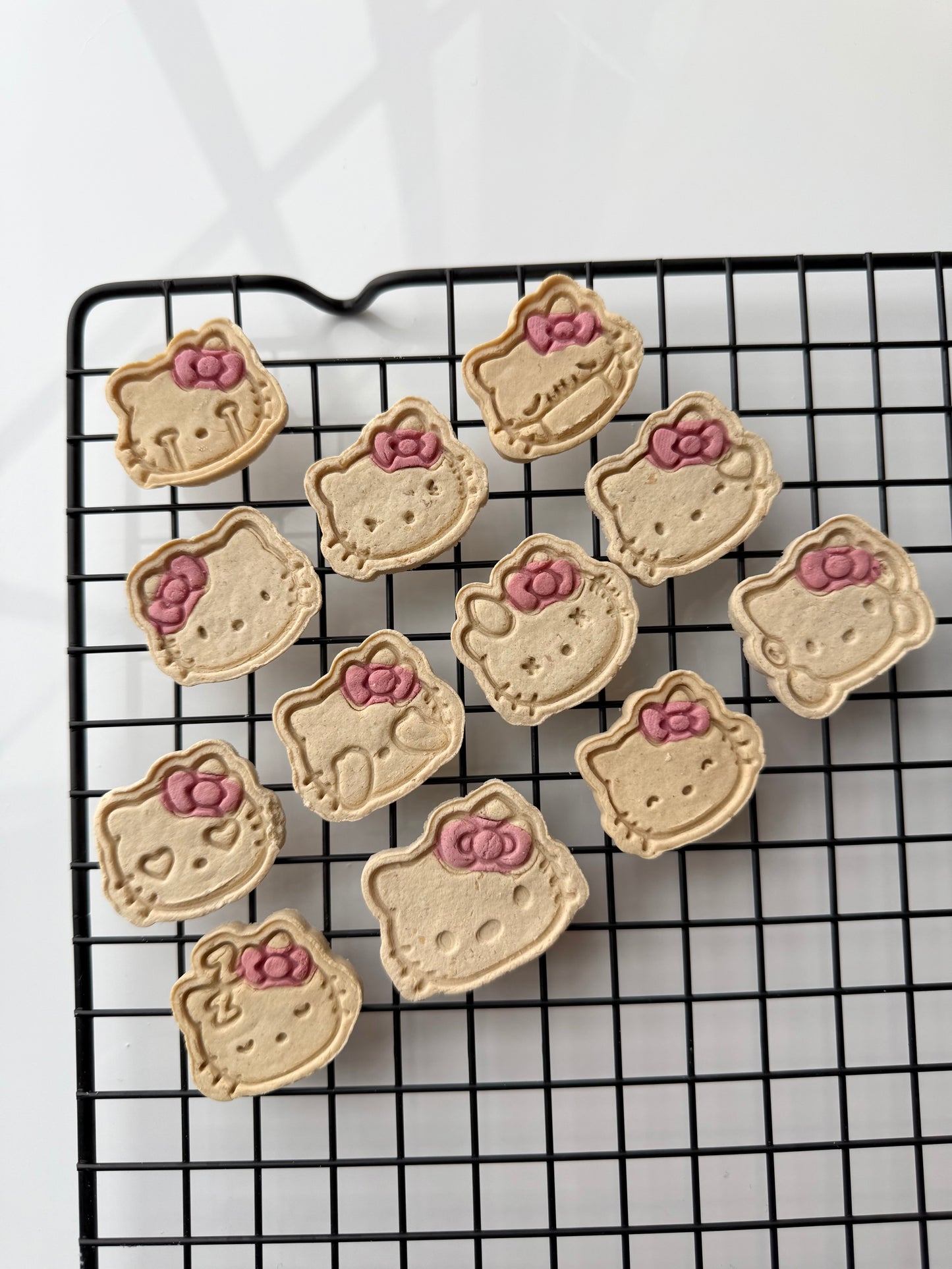 (Pre-Order) Kitty Emojis | Meat Based | Softie | 12ct | Assorted Designs