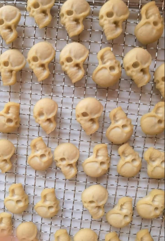 Skulls, Dog & Cat Treats/Sprinkle Mix/Toppers, Halloween Special (Pure Goat Milk Based)