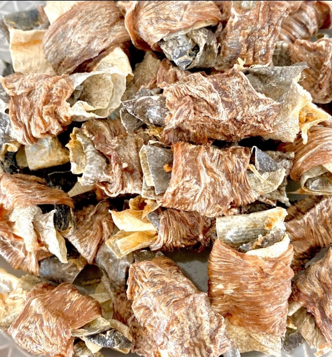 Duck Cod Fish Skin, Homemade Healthy & Clean Dog/Cat Treats, (dual quality proteins, omega-3, good for skin n goat ), boneless crunchy, 2oz