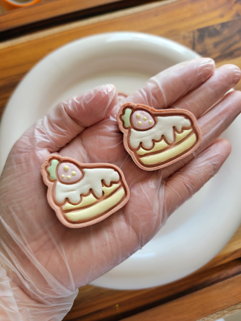 Velvet Cake Slice Cookies, 6ct