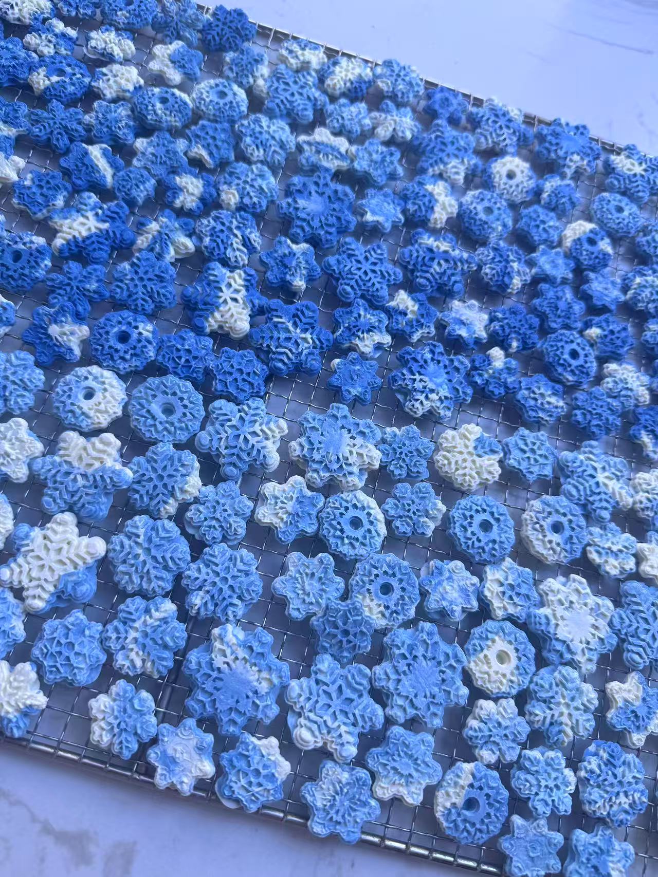 Snowflakes Candy Mix | Goat Milk Based | Crunchy | 1.8oz/50g Assorted Designs